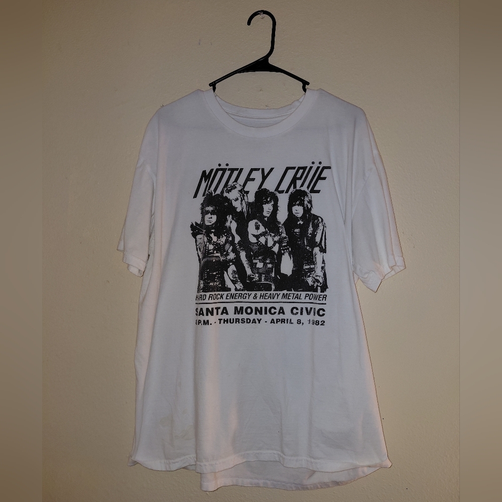 Motley Crue 2022 Santa Monica Civic T-shirt. White.